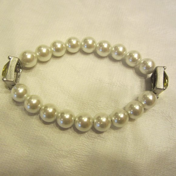 VTG LIA SOPHIA STRETCH BRACELET ROUND WHITE MEDIUM BEADS WITH SQUARE CLEAR RHINE - Picture 3 of 3
